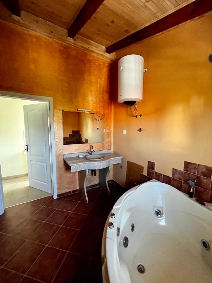 אוטייהא Villa Bojana מראה חיצוני תמונה